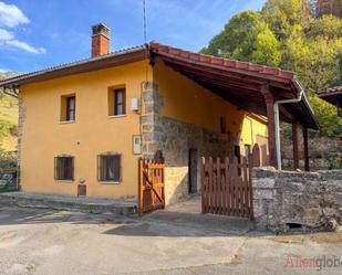 Exterior view of House or chalet for sale in Teverga  with Private garden and Storage room