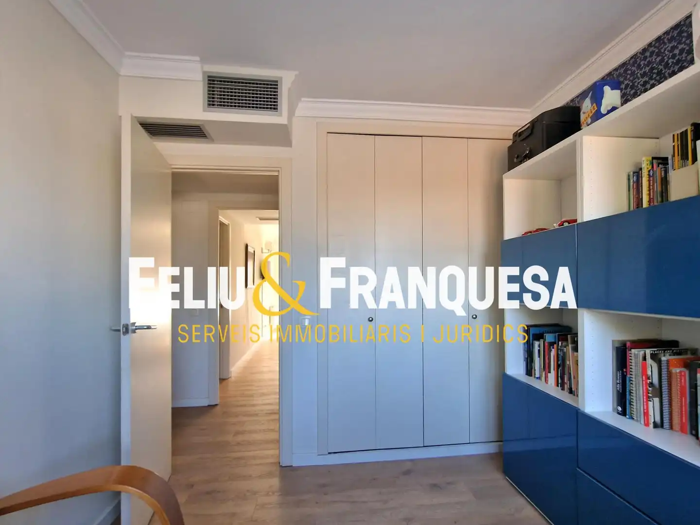 Flat for sale in Sant Cugat del Vallès  with Heating, Terrace and Storage room