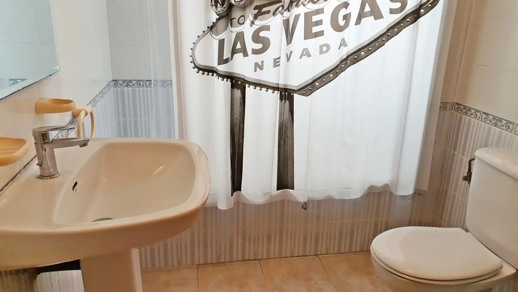 Baño de Apartamento de alquiler en Xeraco con Aire acondicionado, Calefacción y Terraza