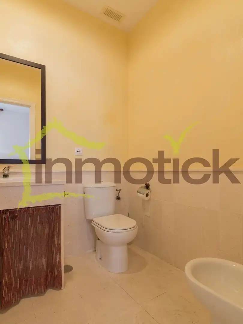 Baño de Ático de alquiler en El Portil con Aire acondicionado, Terraza y Amueblado