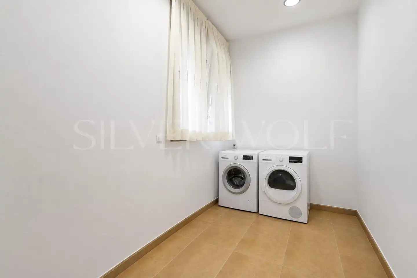 Casa pareada con piscina en venta en De Barcelona, imagen 19