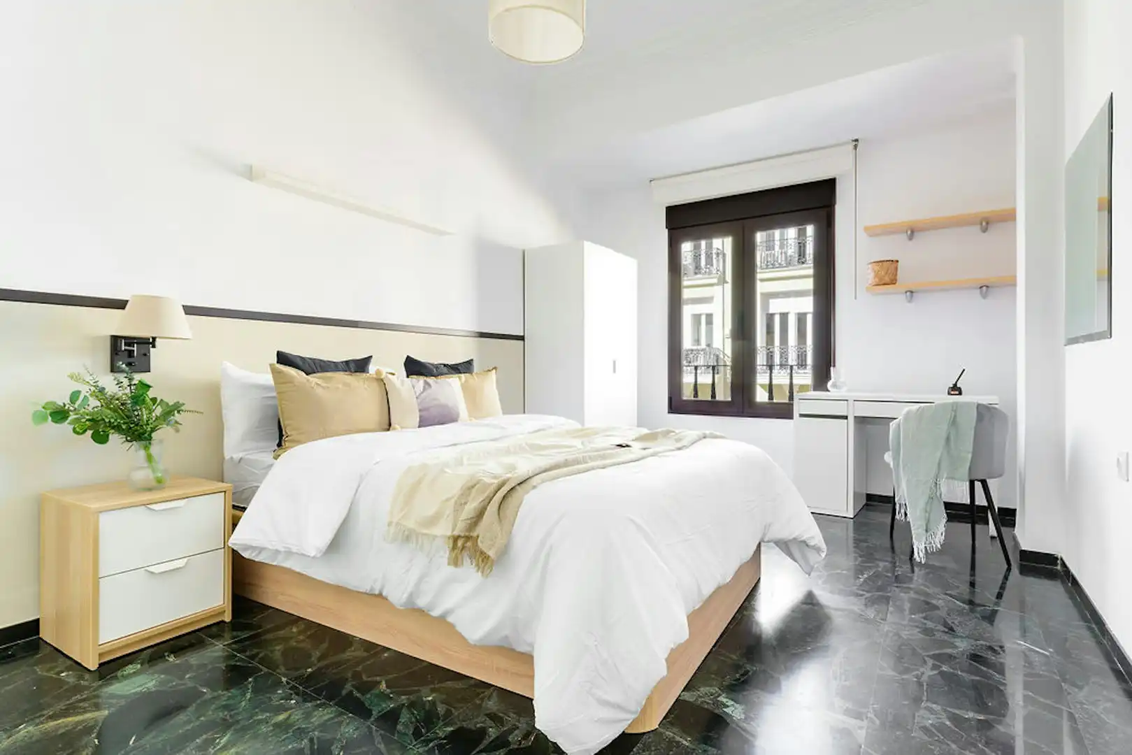 Habitación de Piso para compartir en Valencia con Calefacción, Amueblado y Lavadora