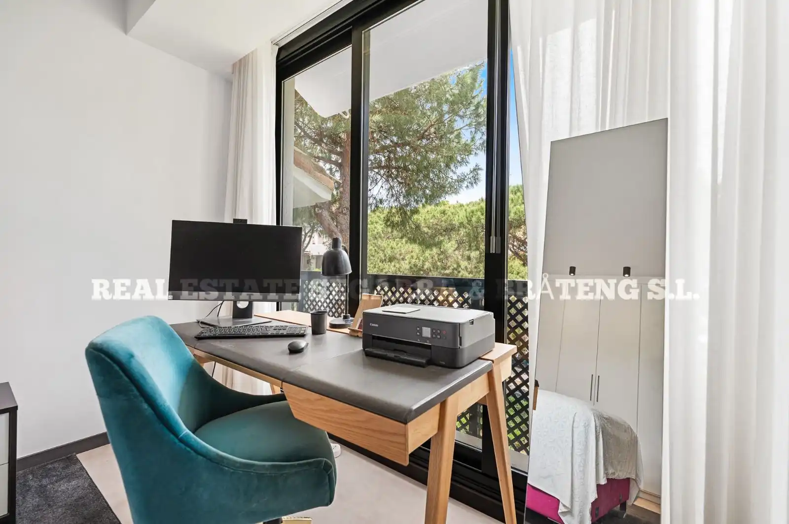 Bedroom of Attic for sale in Marbella  with Air Conditioner, Heating and Oven