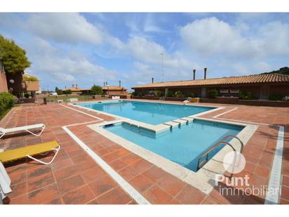 Swimming pool of Single-family semi-detached for sale in Premià de Dalt  with Air Conditioner, Terrace and Swimming Pool