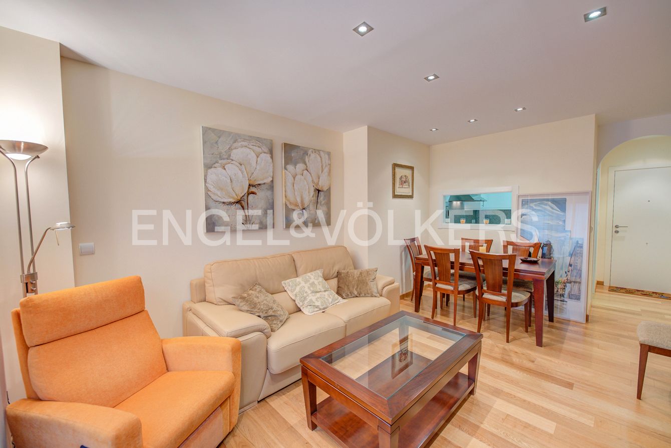 Sala de estar de Piso en venta en Alicante / Alacant con Aire acondicionado, Calefacción y Parquet