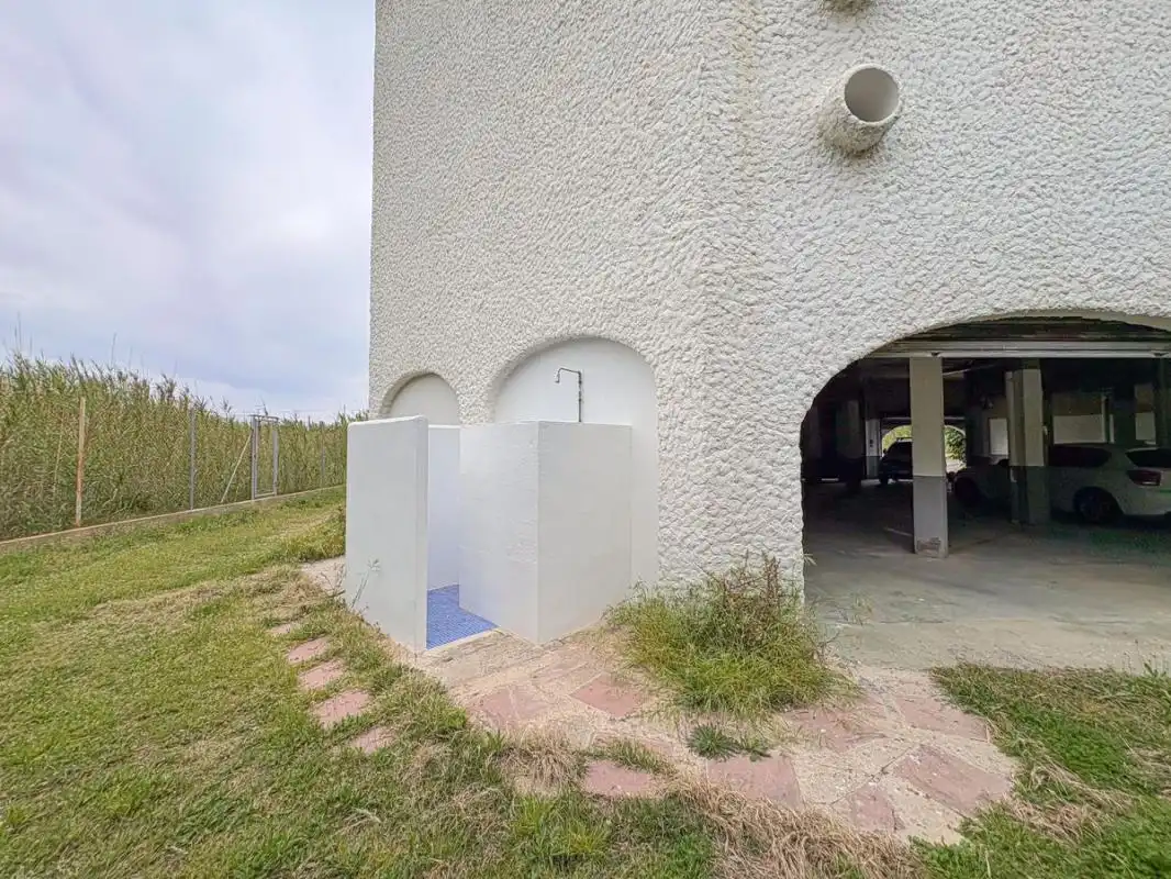 Vista exterior de Planta baja en venta en Cullera con Calefacción, Jardín privado y Terraza