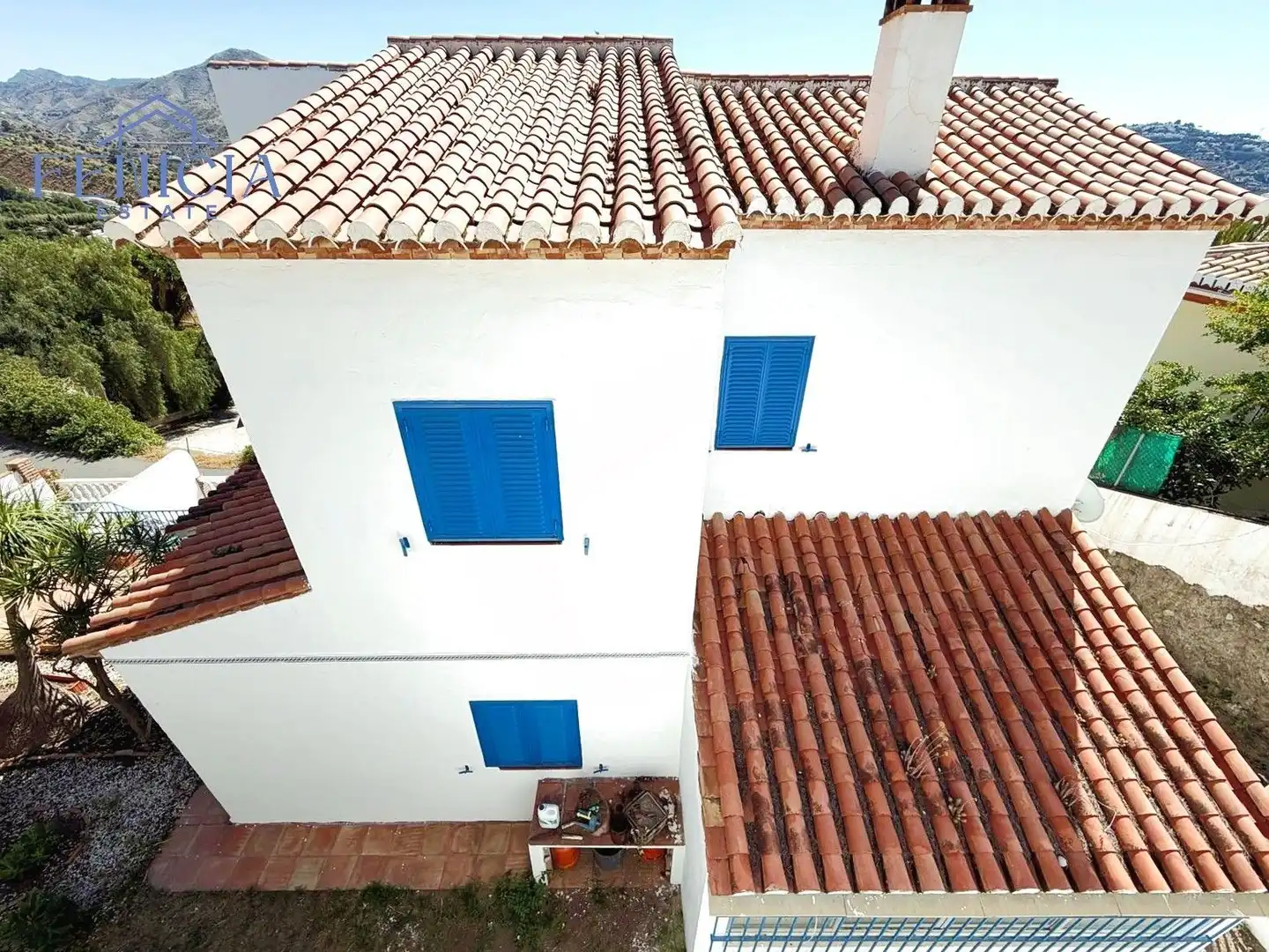 Exterior view of Houses for sale in Almuñécar  with Private garden, Terrace and Swimming Pool