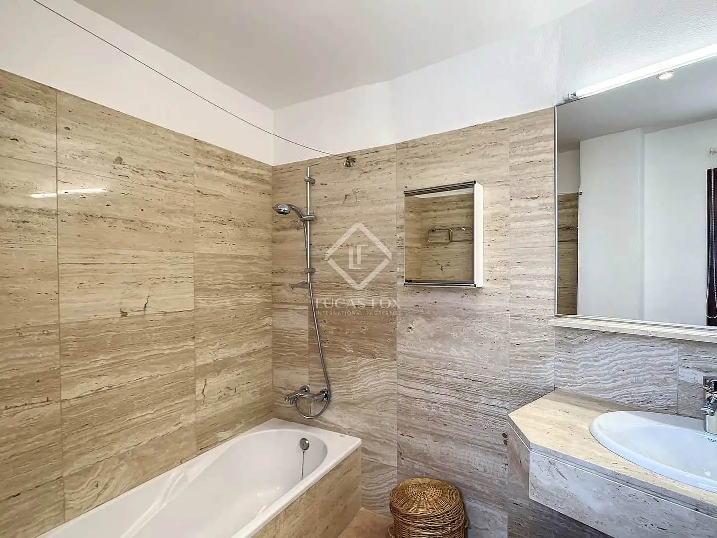 Bathroom of Houses for sale in Ciutadella de Menorca  with Heating, Private garden and Terrace