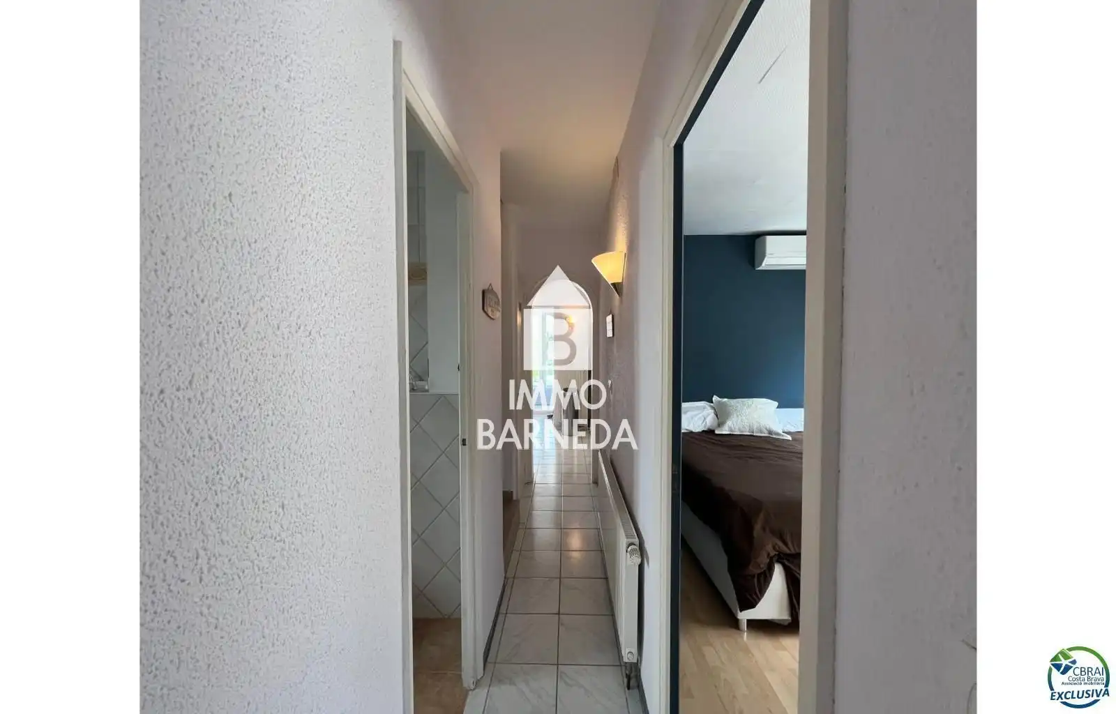 Vista exterior de Casa o xalet en venda en Empuriabrava amb Calefacció, Jardí privat i Terrassa
