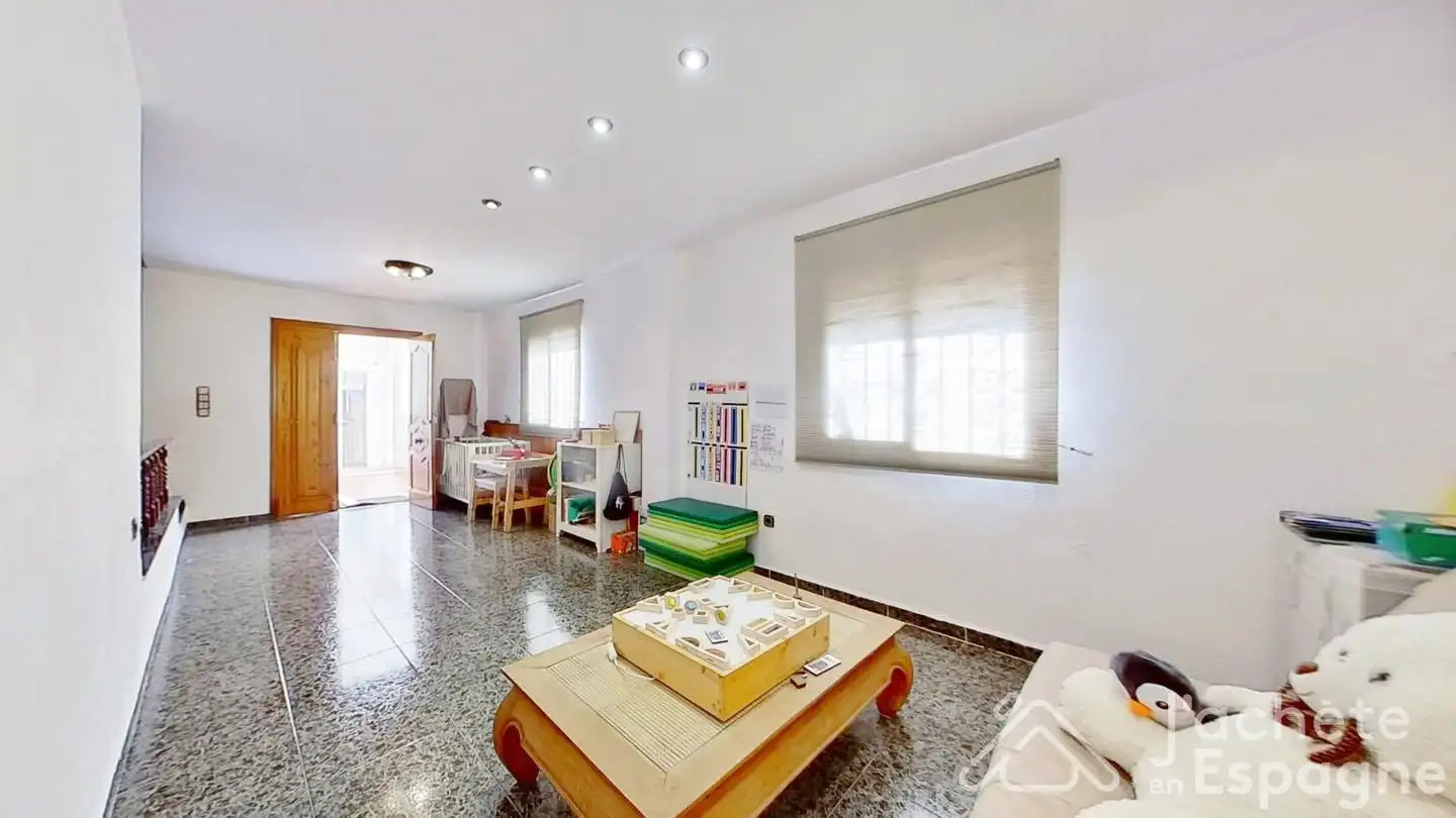 Living room of Country homes for sale in Quart de les Valls  with Private garden, Terrace and Swimming Pool