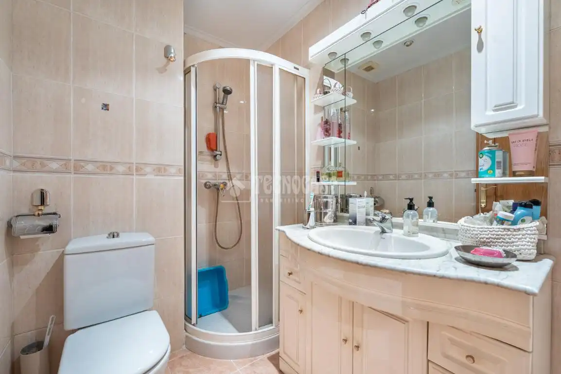 Baño de Piso en venta en Madrid con Aire acondicionado, Calefacción y Terraza