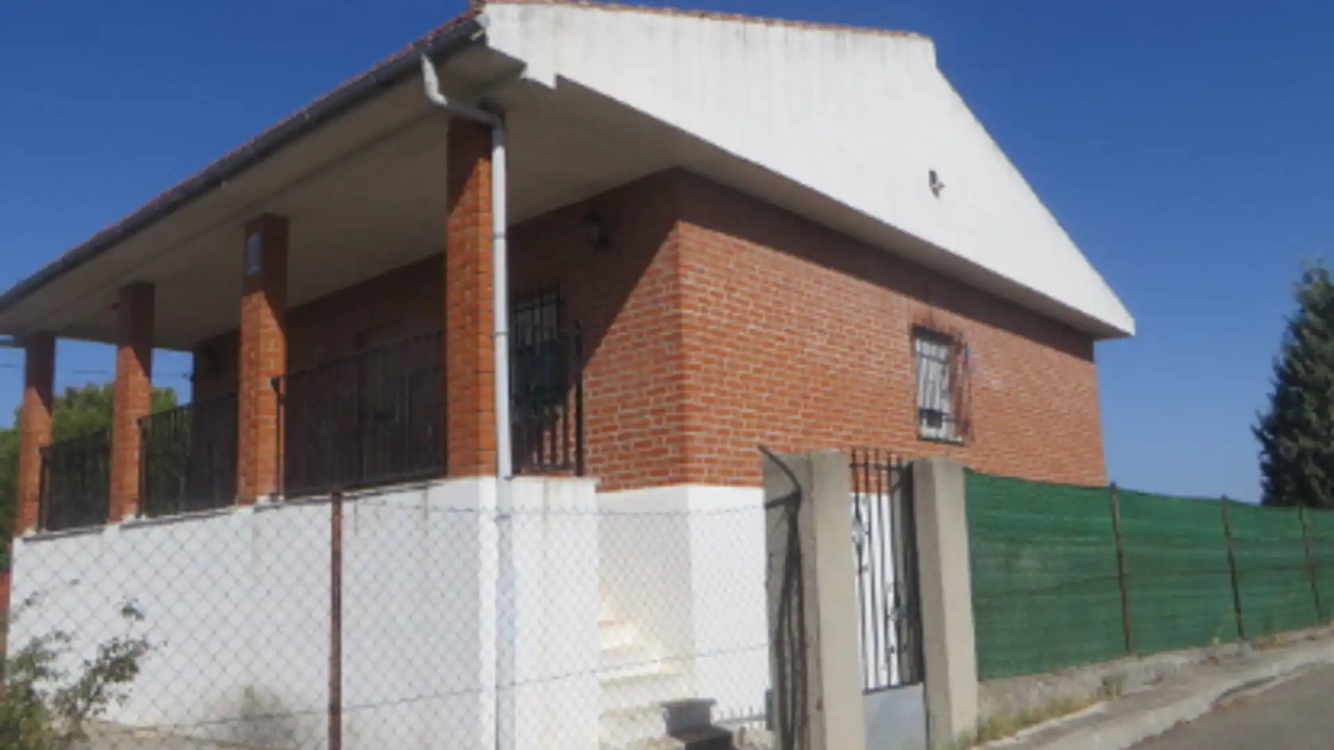 Vista exterior de Piso en venta en Palomeque