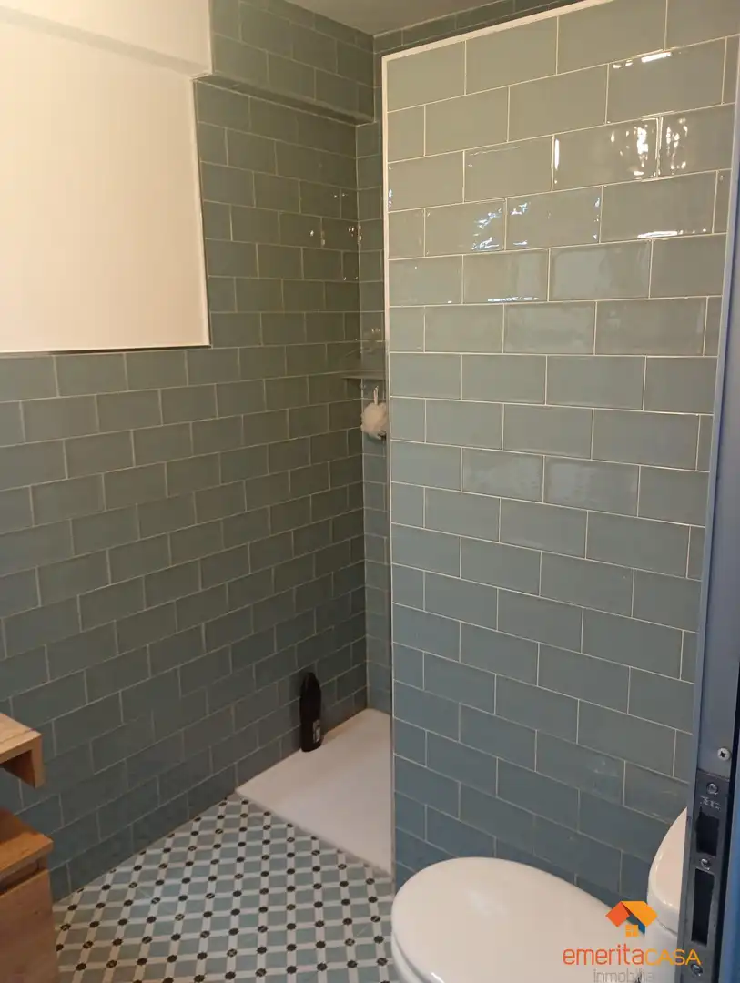 Bany de Apartament en venda en Cáceres amb Aire condicionat, Terrassa i Traster