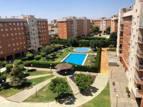 Swimming pool of Flat for sale in Sevilla  with Furnished