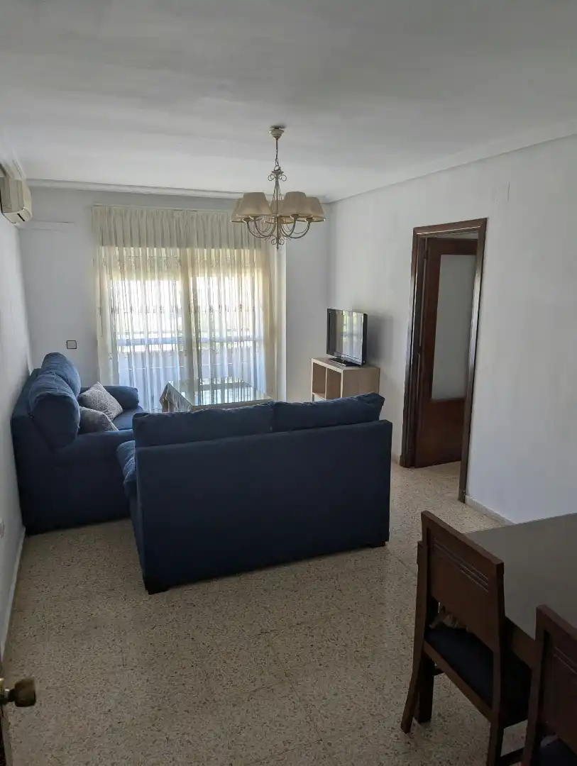 Living room of Flat for rent in Sevilla  with Air Conditioner, Terrace and Furnished