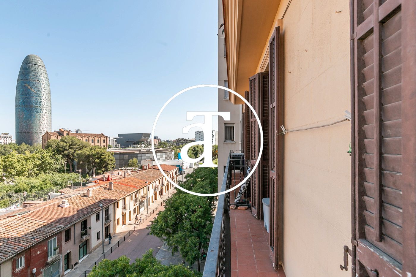 Balcony of Flat to rent in  Barcelona Capital  with Air Conditioner, Heating and Furnished
