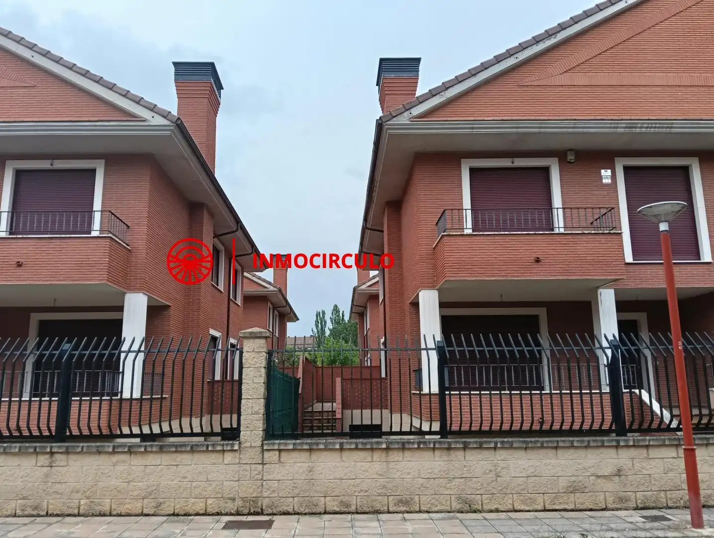 Vista exterior de Casa o chalet en venta en Burgos con Calefacción, Jardín privado y Terraza