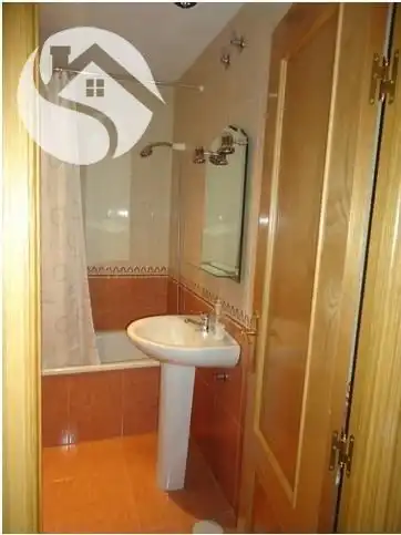 Baño de Piso de alquiler en Cuenca con Calefacción y Amueblado