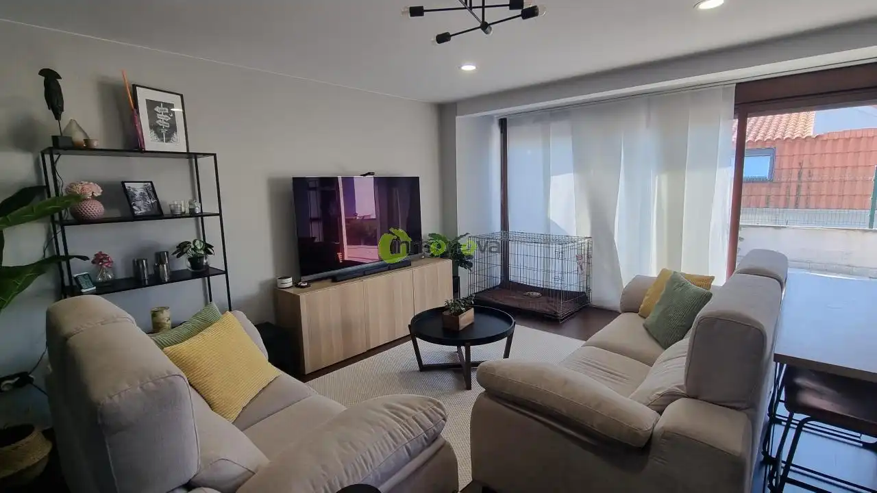 Sala de estar de Casa o chalet en venta en Nigrán con Calefacción, Jardín privado y Trastero