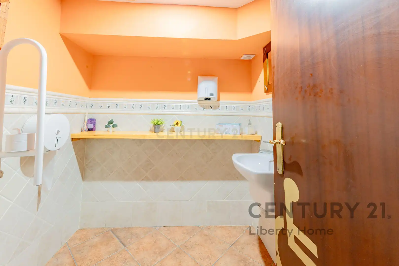 Baño de Local en venta en Benaguasil