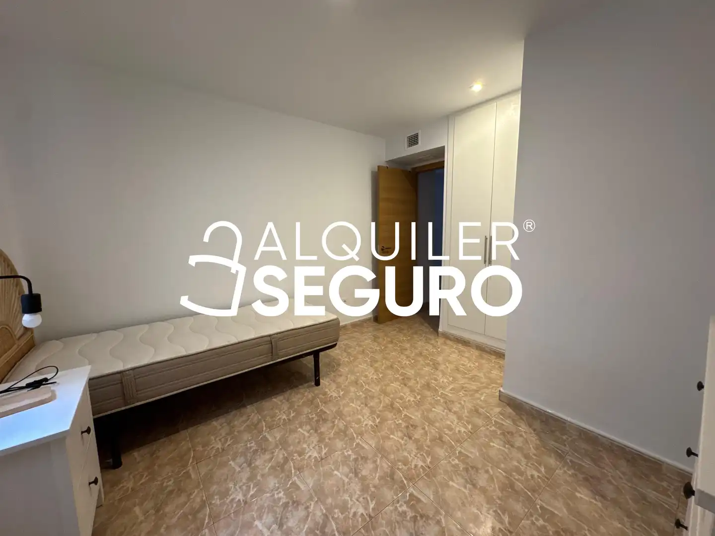 Schlafzimmer von Wohnung zur Miete in Málaga mit Klimaanlage, Terrasse und Möbliert
