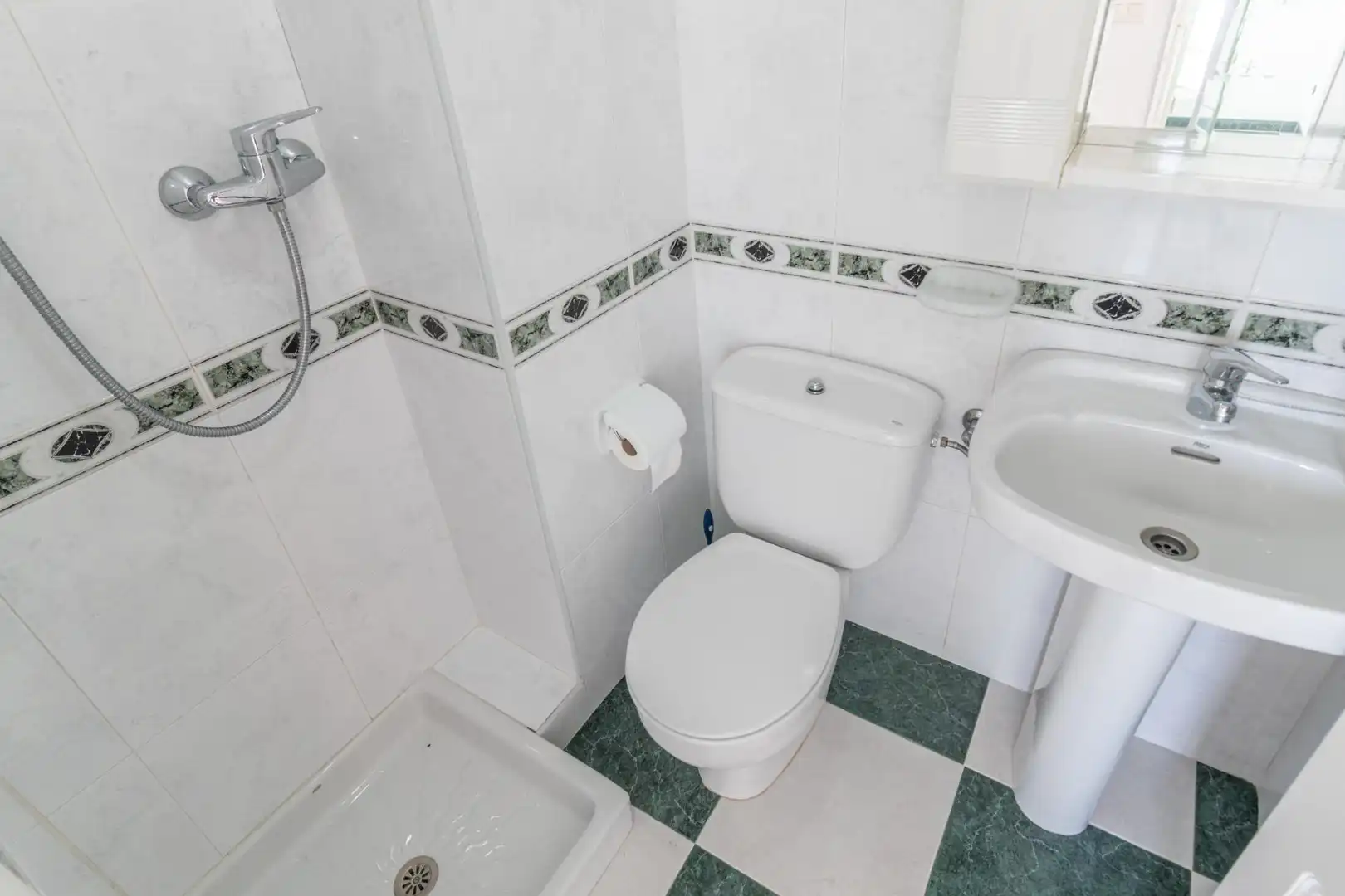 Bathroom of Flat for sale in Salobreña  with Private garden, Terrace and Furnished