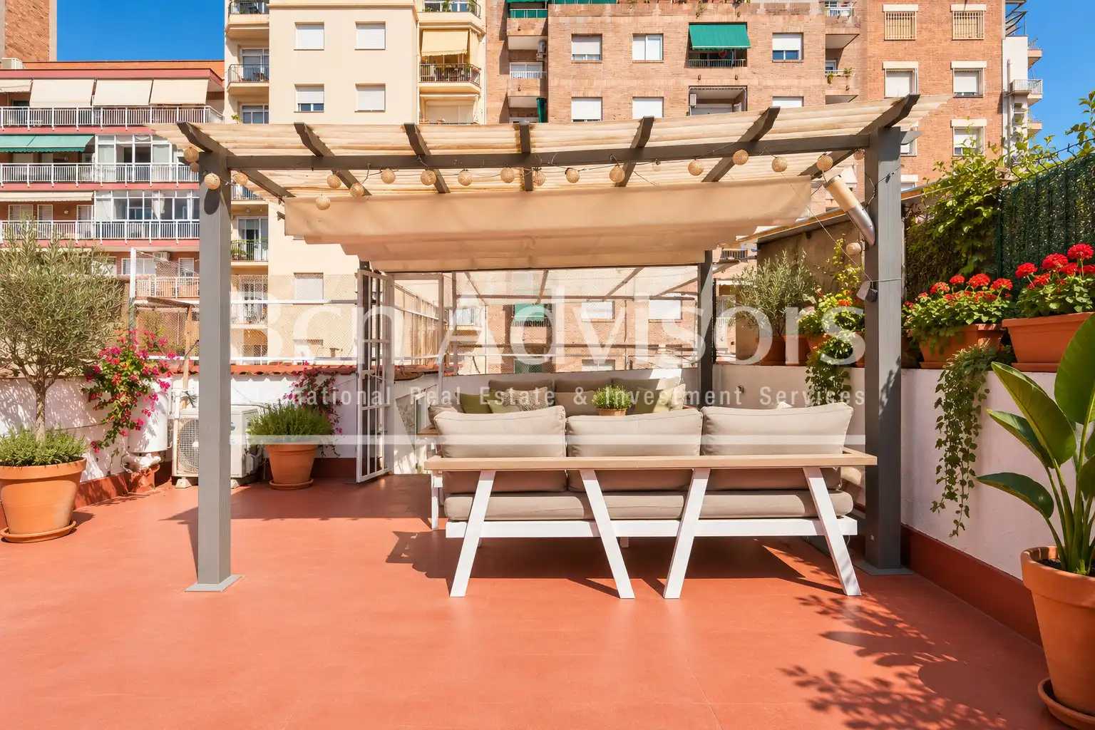 Terrassa de Casa o xalet en venda en Barcelona amb Aire condicionat, Calefacció i Terrassa