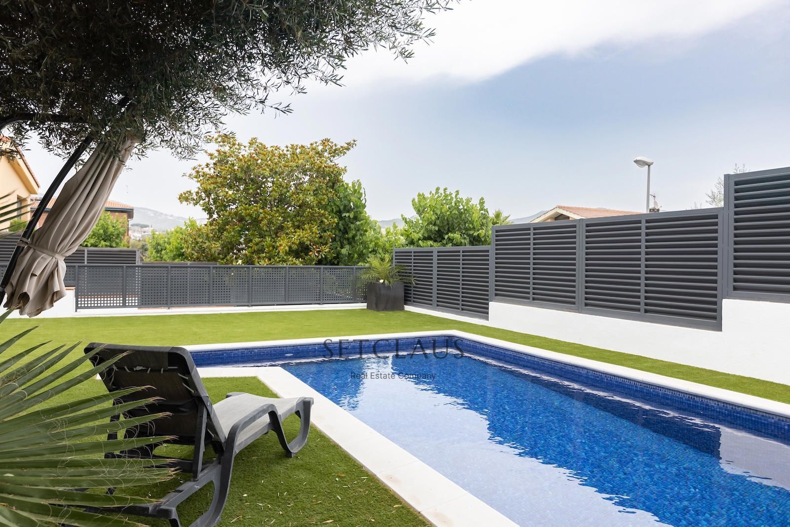 Piscina de Casa o chalet en venta en Alella con Aire acondicionado, Calefacción y Jardín privado