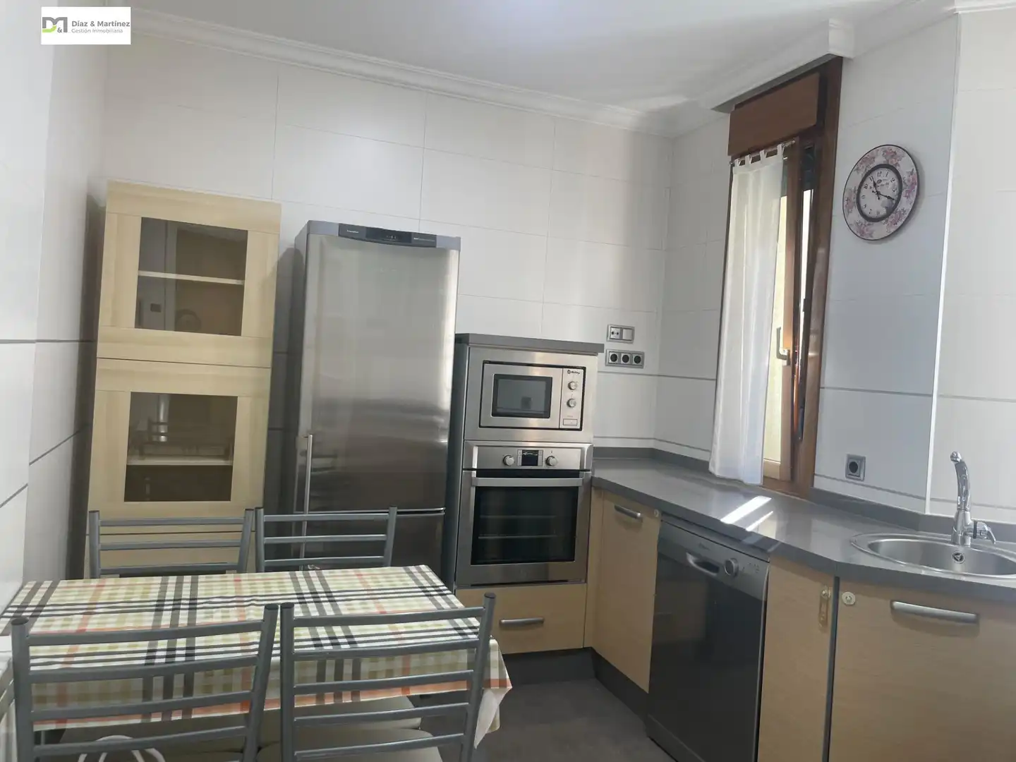 Cocina de Piso en venta en León Capital  con Calefacción, Trastero y Amueblado