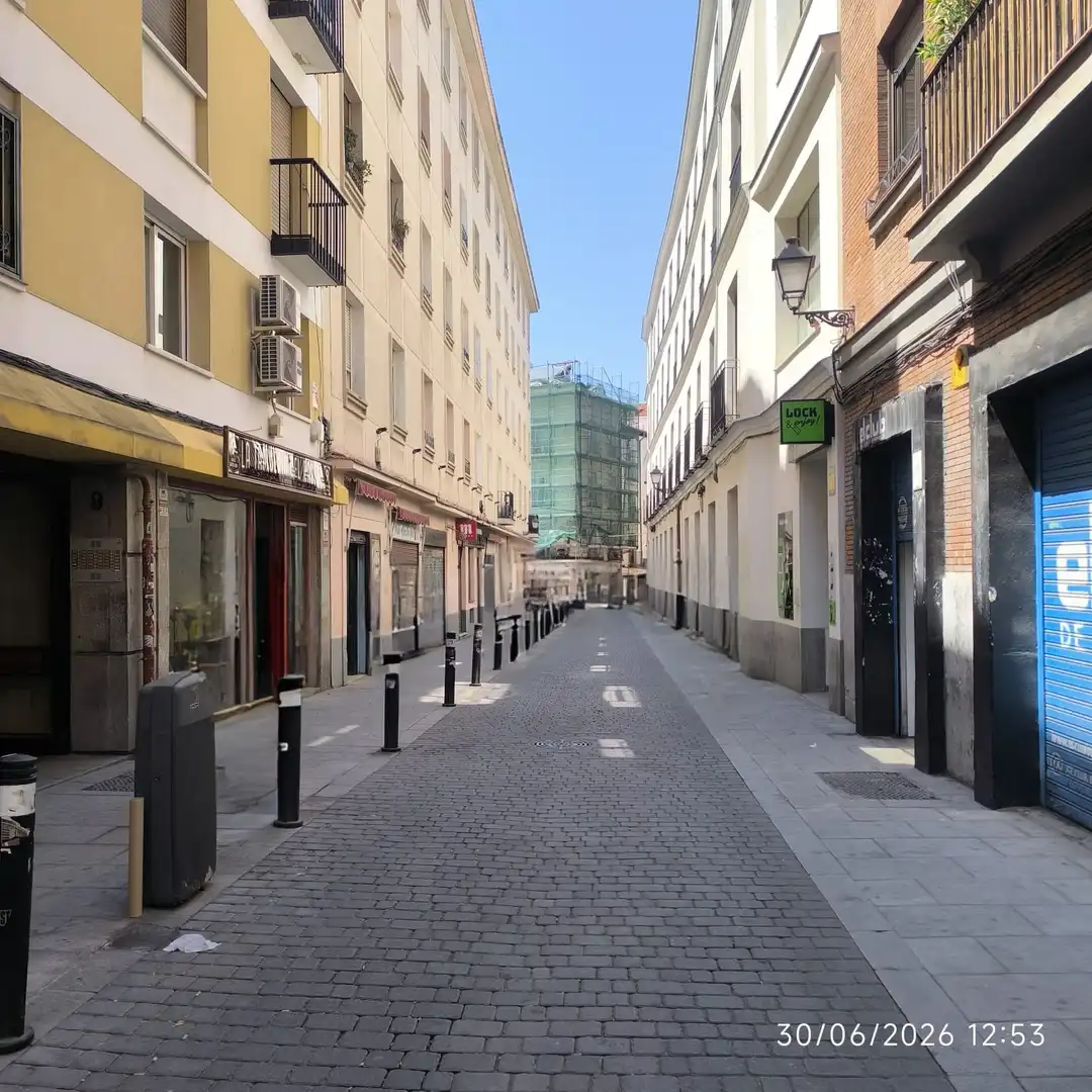 Außenansicht von Wohnung zur Miete in Madrid mit Klimaanlage, Heizung und Möbliert