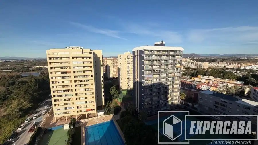 Außenansicht von Wohnungen zum Verkauf in Valencia mit Klimaanlage