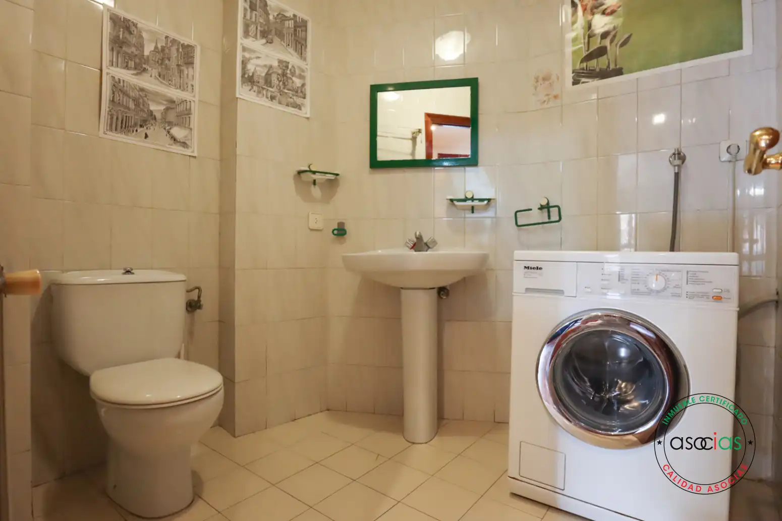 Baño de Piso en venta en Oviedo  con Calefacción, Parquet y Terraza