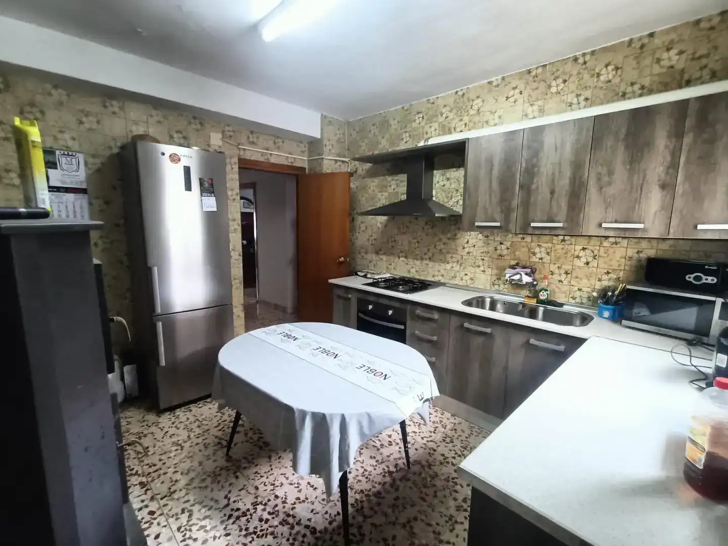 Cocina de Piso en venta en Baza con Amueblado y Balcón