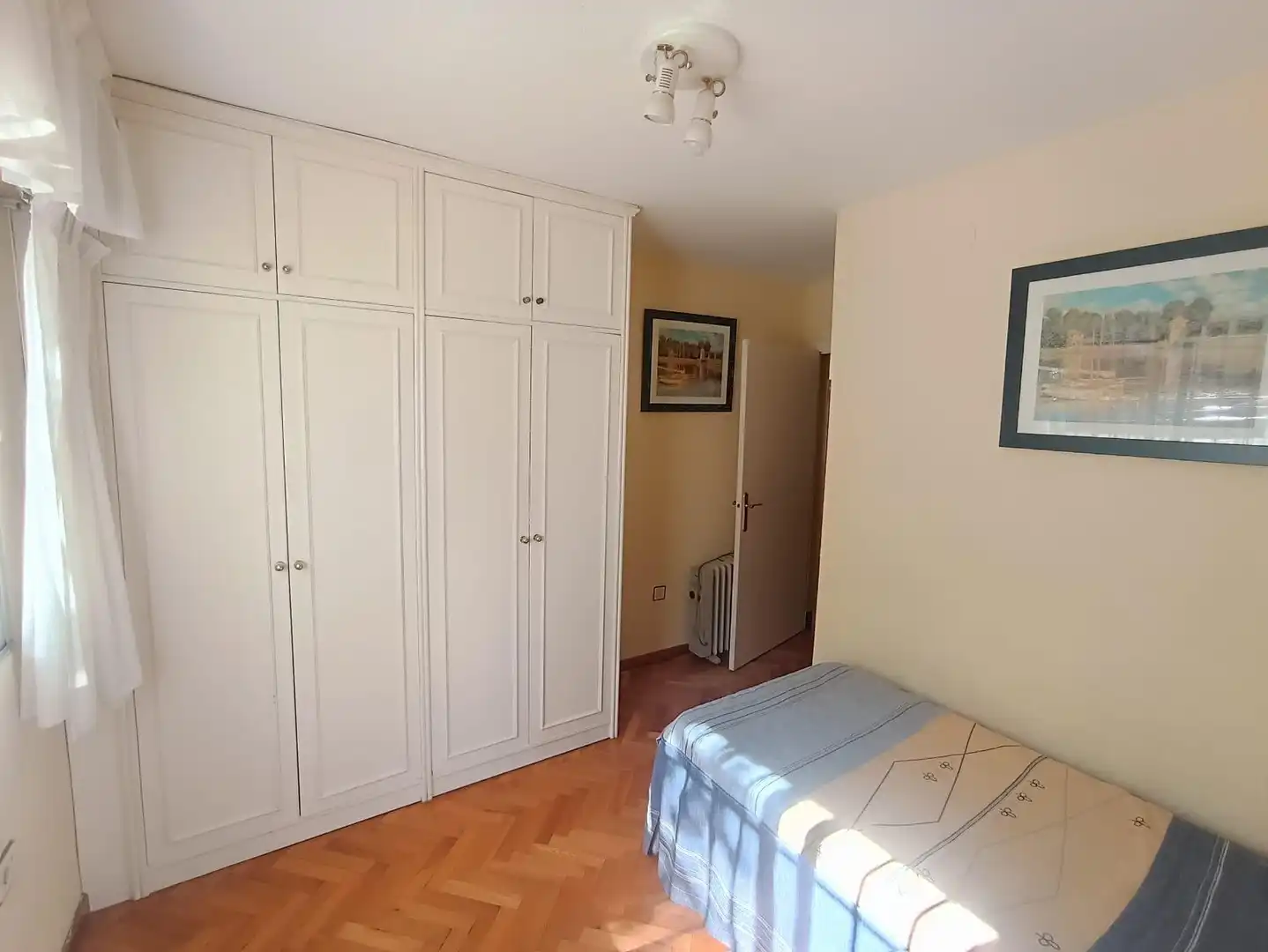 Bedroom of Flat for rent in Genil