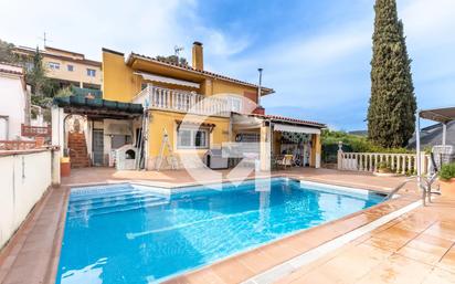 Exterior view of House or chalet for sale in Cervelló  with Private garden, Terrace and Storage room
