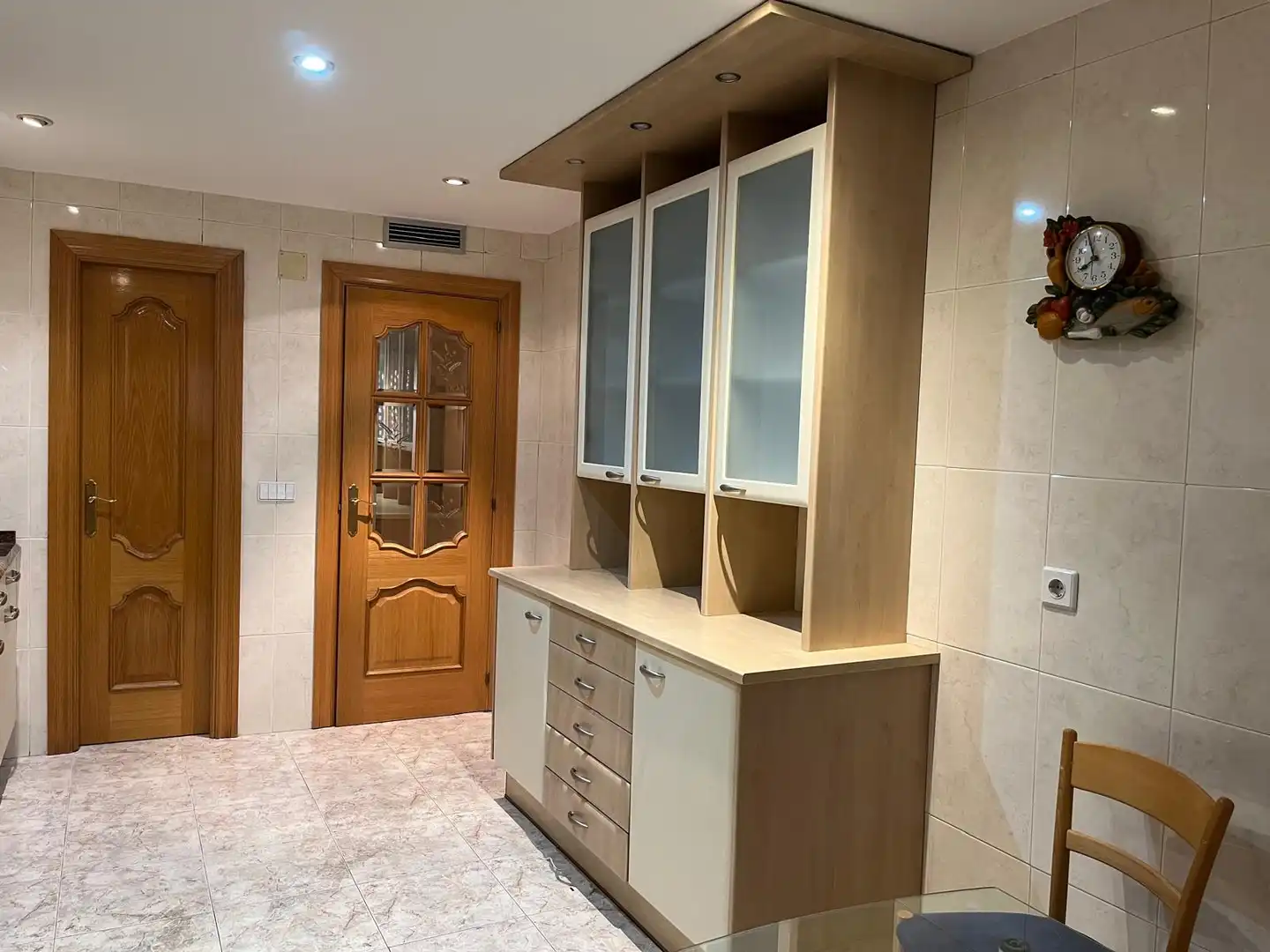 Kitchen of Flat for rent in Madrid  with Air Conditioner, Heating and Parquet flooring