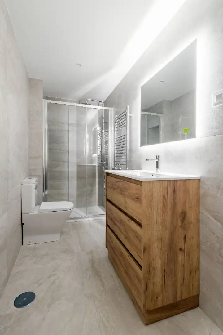 Baño de Piso en venta en Madrid con Aire acondicionado y Calefacción