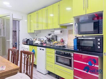 Piso con balcón en venta en SAN MELCHOR G. SAMPEDRO 77