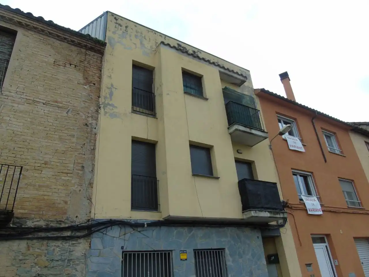 Vista exterior de Pis en venda en Roda de Ter