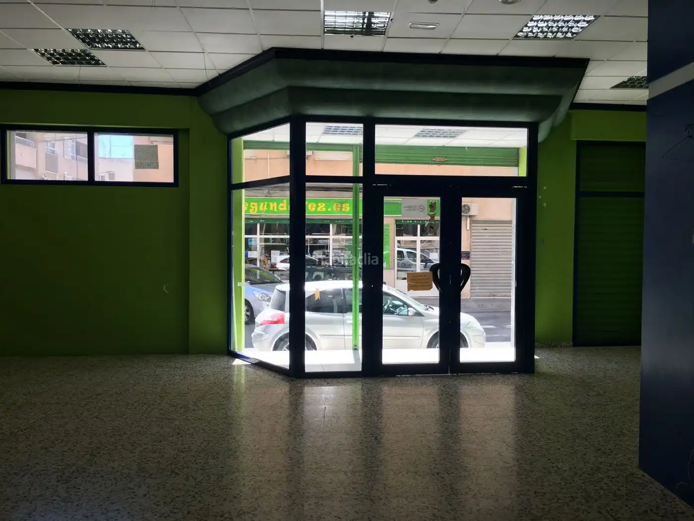 Local comercial de lloguer a Calle Capellán Margall 11