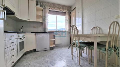 Foto 3 de Piso de alquiler en Couto, Ourense Capital