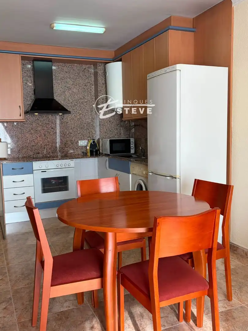 Küche von Dachboden zum Verkauf in Calafell mit Klimaanlage, Heizung und Terrasse