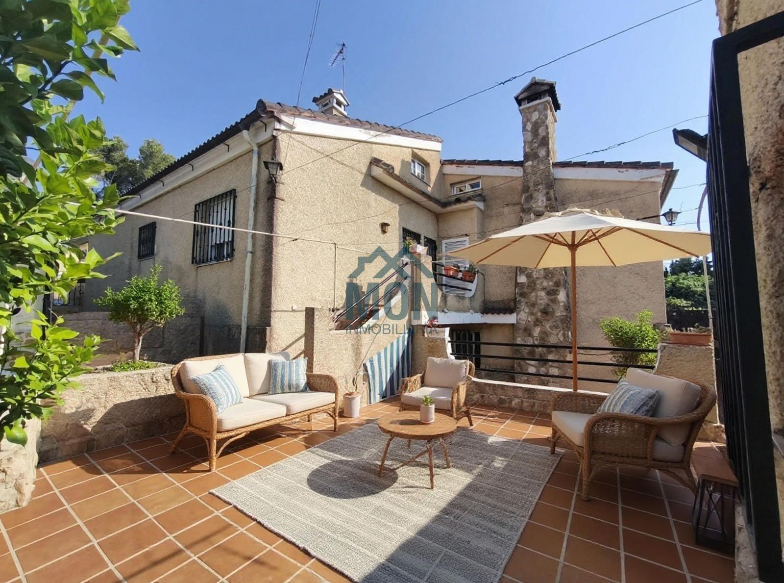 Terrace of House or chalet for sale in Montserrat  with Private garden, Terrace and Storage room