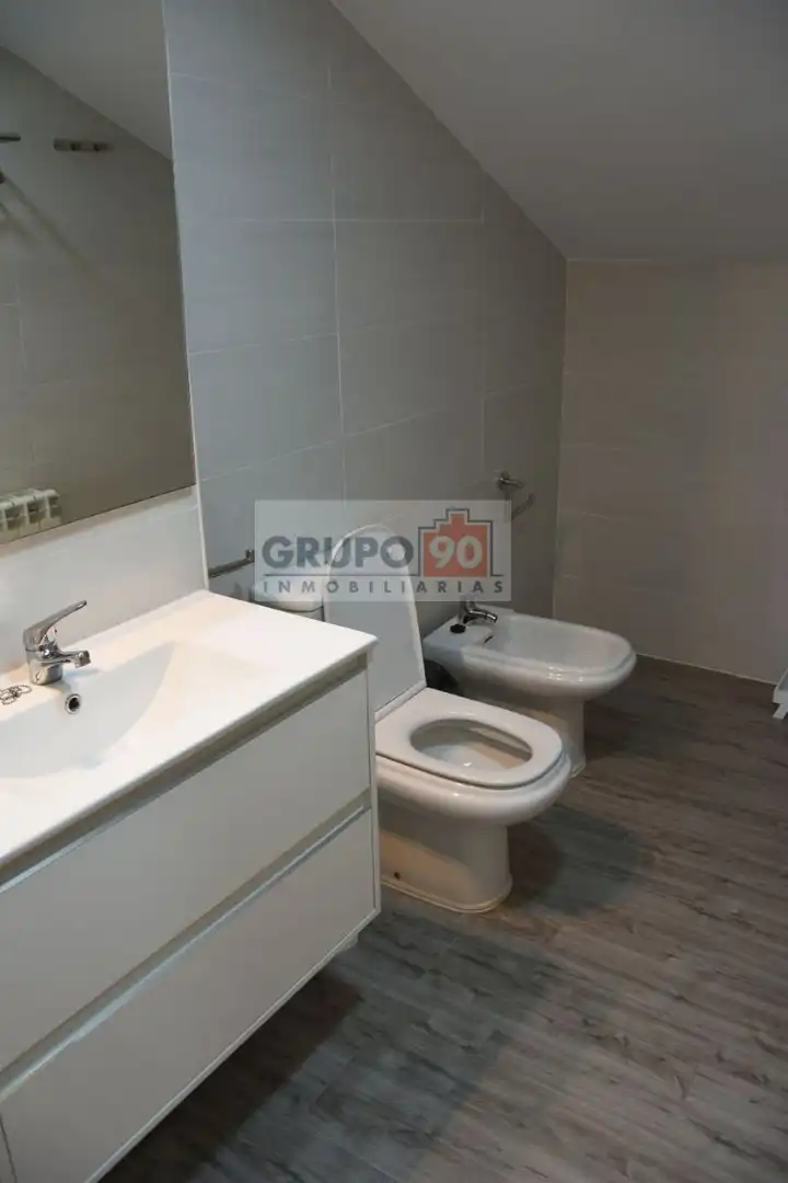 Baño de Casa adosada en venta en Requena con Terraza y Trastero