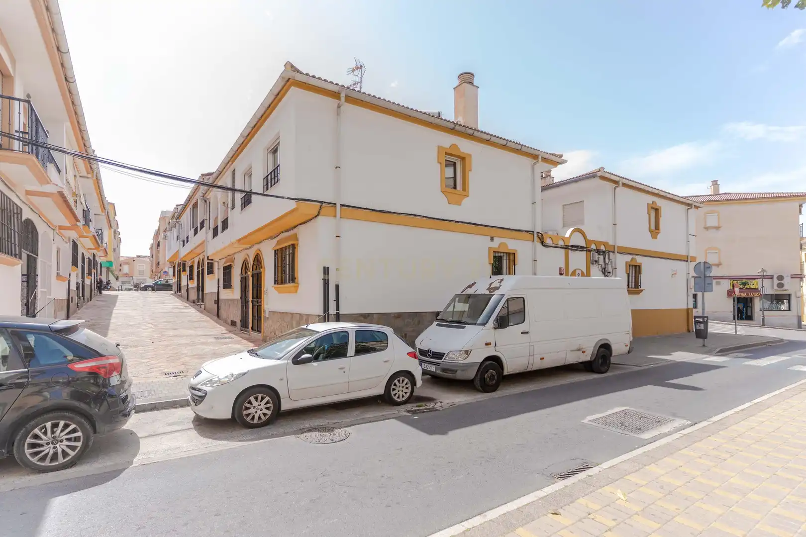 Vista exterior de Casa adosada en venda en Motril amb Aire condicionat, Forn i Rentadora