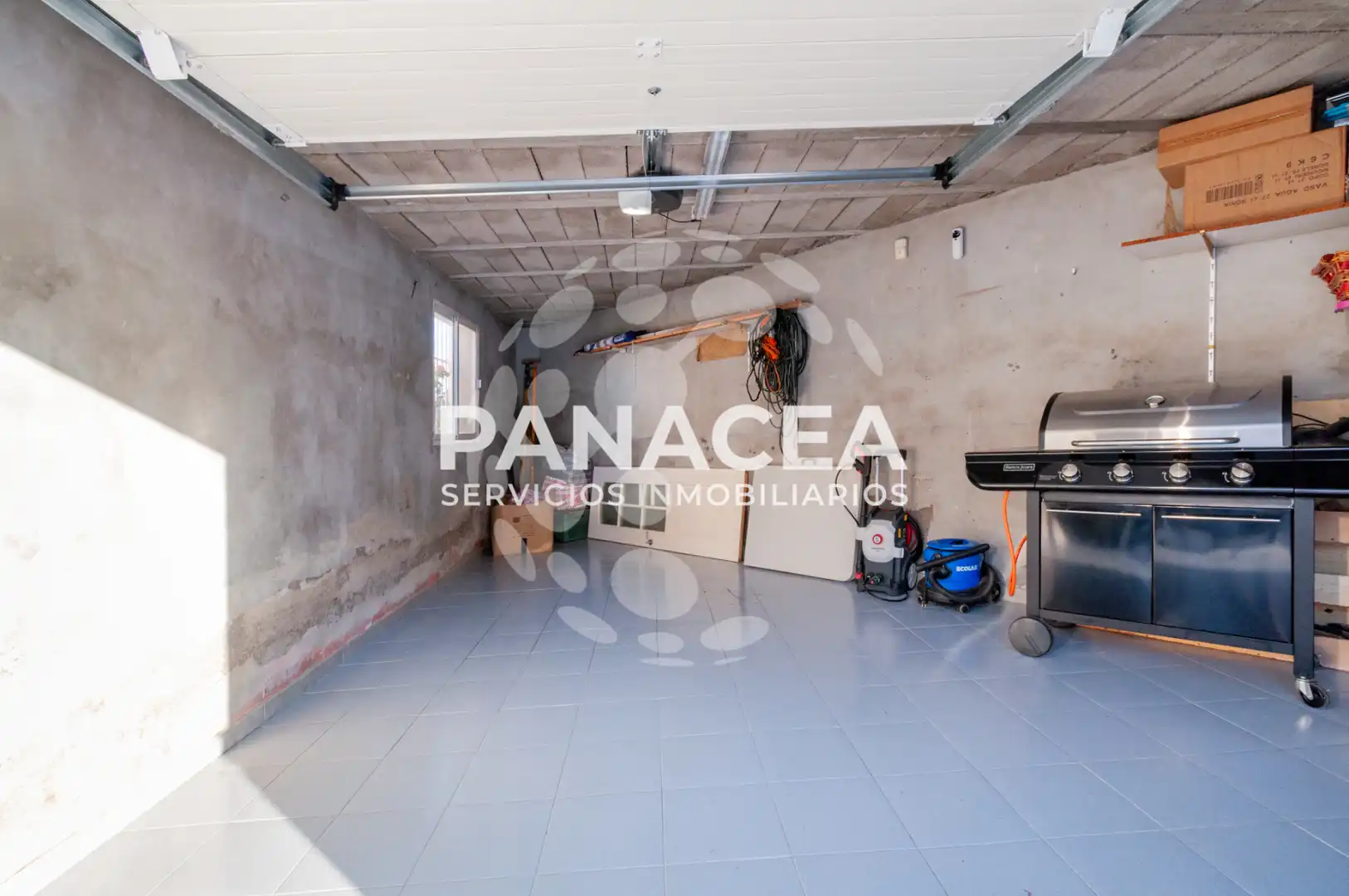 Casa adosada en venda en Roquetas de Mar amb Jardí privat, Terrassa i Moblat