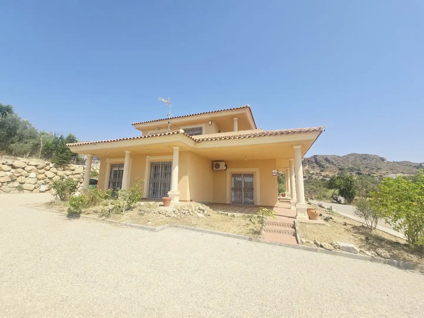 Außenansicht von Haus oder Chalet zum Verkauf in Sorbas mit Klimaanlage, Privatgarten und Terrasse