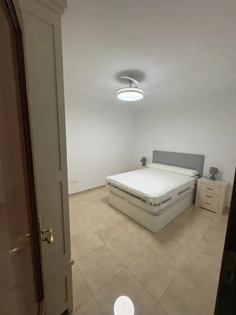 Habitación de Piso de alquiler en Lucena con Aire acondicionado, Calefacción y Terraza