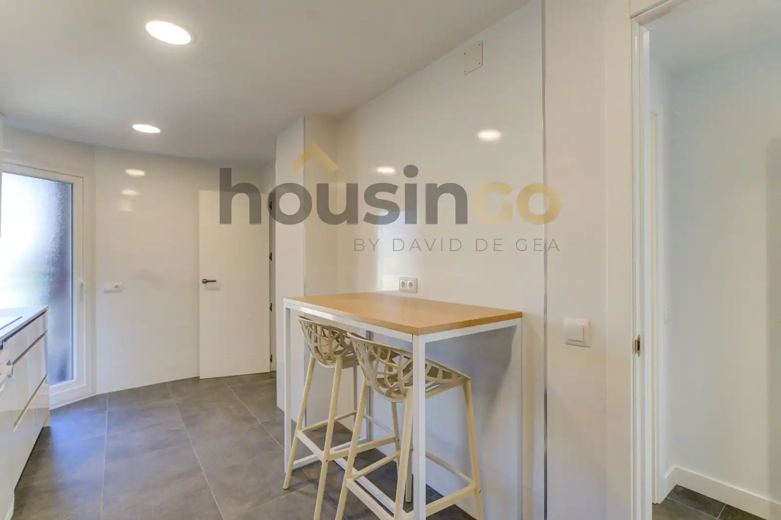 Kitchen of Flat for rent in Madrid  with Air Conditioner, Parquet flooring and Terrace