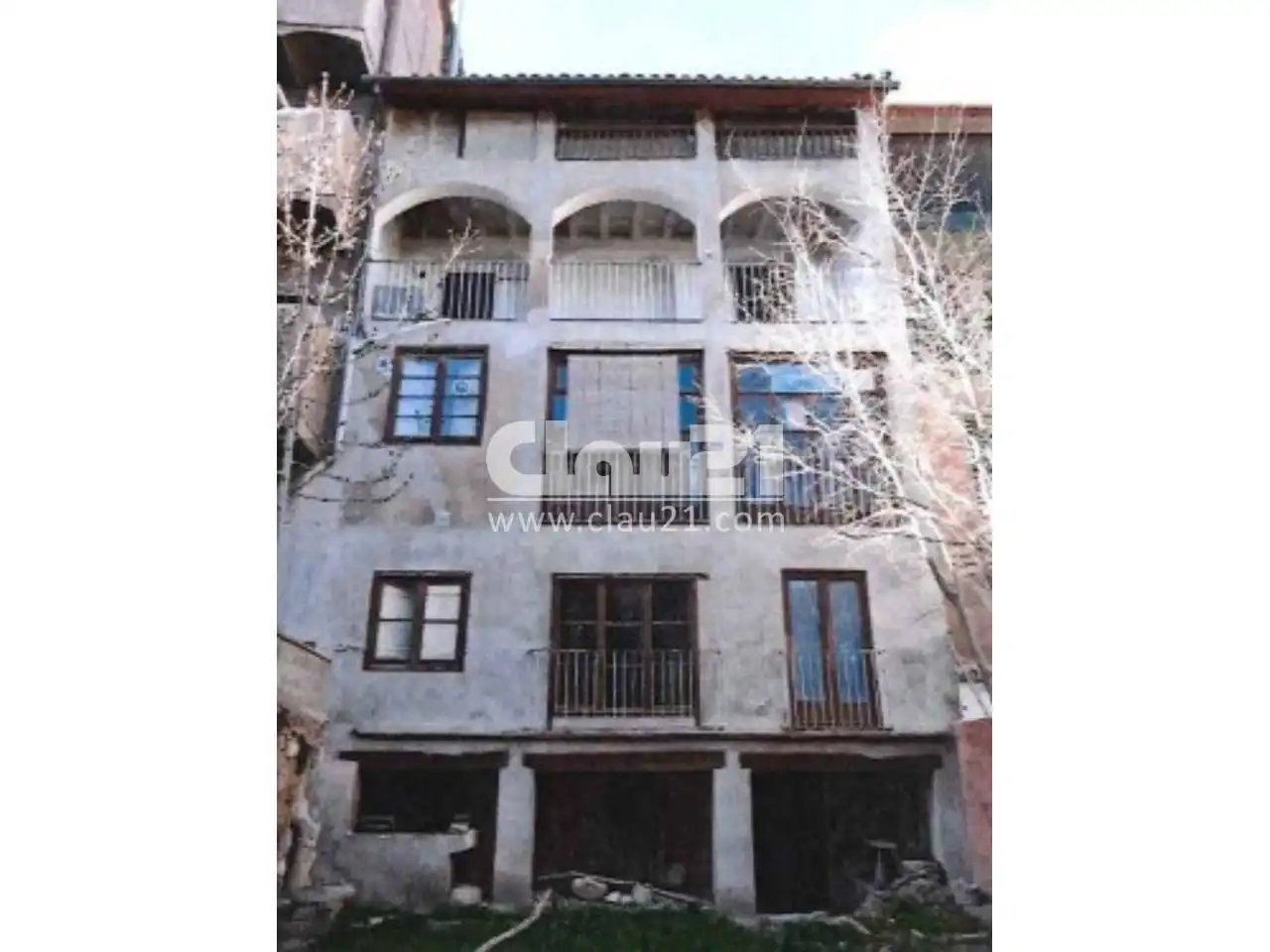 Vista exterior de Casa o xalet en venda en Berga amb Jardí privat i Terrassa